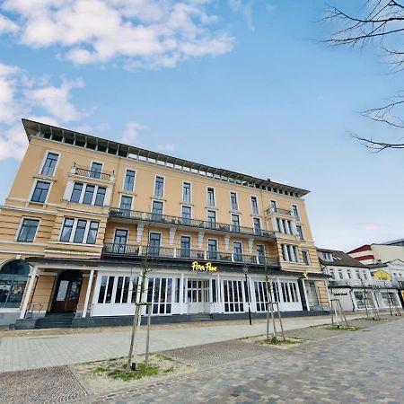 Berringer, Seestern, Direkt An Der Promenade Rostock Exteriör bild